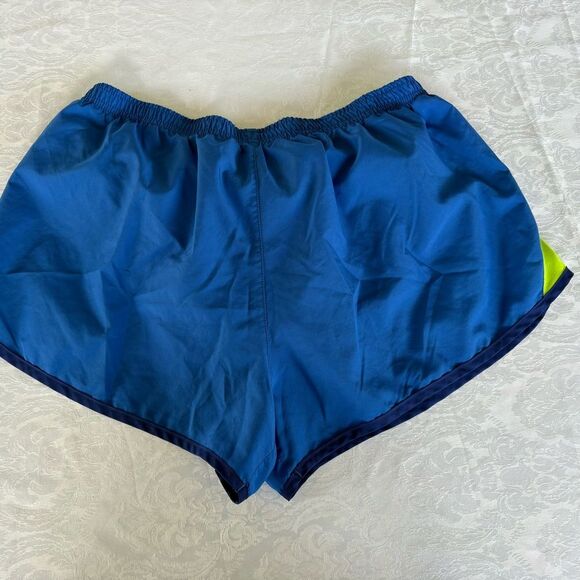 Nike blue and neon yellow woman’s athletic shorts size xl - Picture 4 of 5